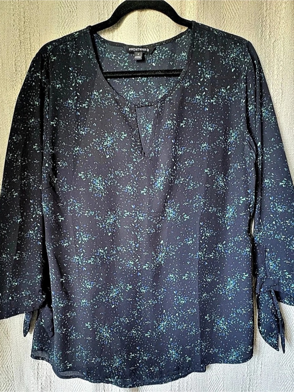 41 Hawthorn Abstract Blouse in Black & Blue Size Large Like New